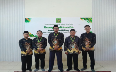 Tingkatkan Mutu Pendidikan, Ponpes Al Furqon Prabumulih Luncurkan Ruang Multimedia